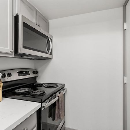 Studio W Handicap Access - Walk To Texas Medical Center, Nrg, Rice University, Parks, Zoo Houston Exterior photo