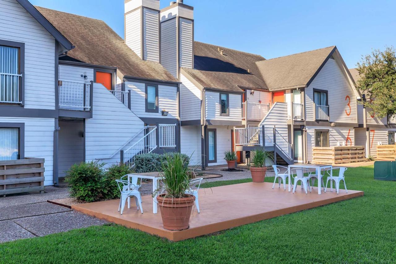 Studio W Handicap Access - Walk To Texas Medical Center, Nrg, Rice University, Parks, Zoo Houston Exterior photo