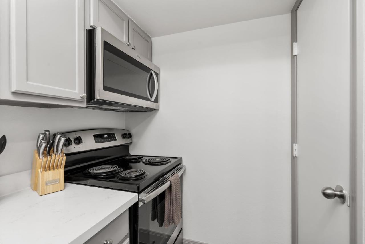 Studio W Handicap Access - Walk To Texas Medical Center, Nrg, Rice University, Parks, Zoo Houston Exterior photo