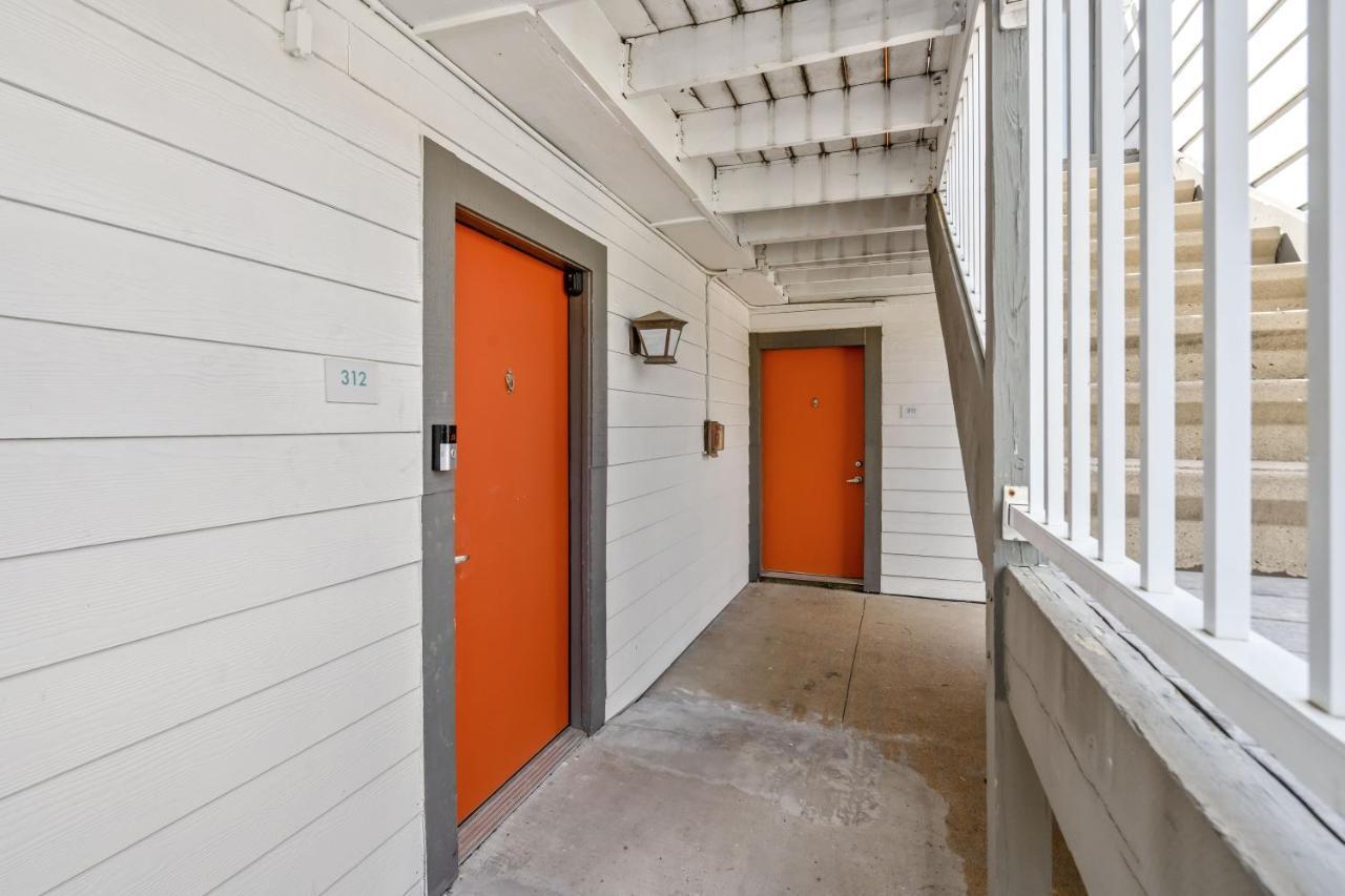 Studio W Handicap Access - Walk To Texas Medical Center, Nrg, Rice University, Parks, Zoo Houston Exterior photo
